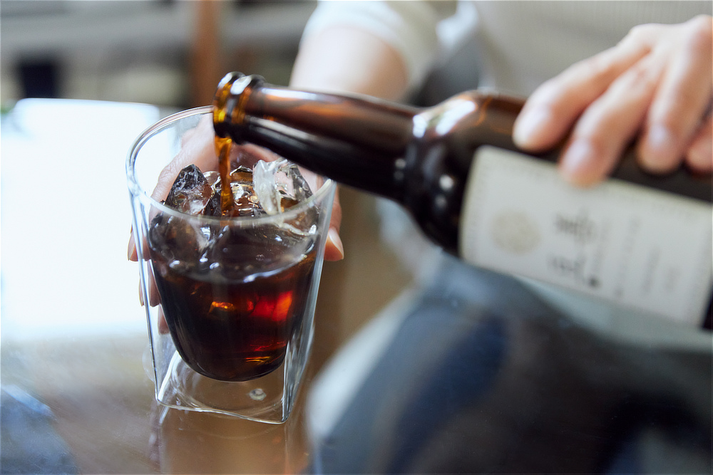 《アイスコーヒー 無糖 330ml×2種》スペシャルティコーヒー使用、ストレートで楽しむ「プレミアムアイスコーヒー」|Espresso Tokyo×豆善