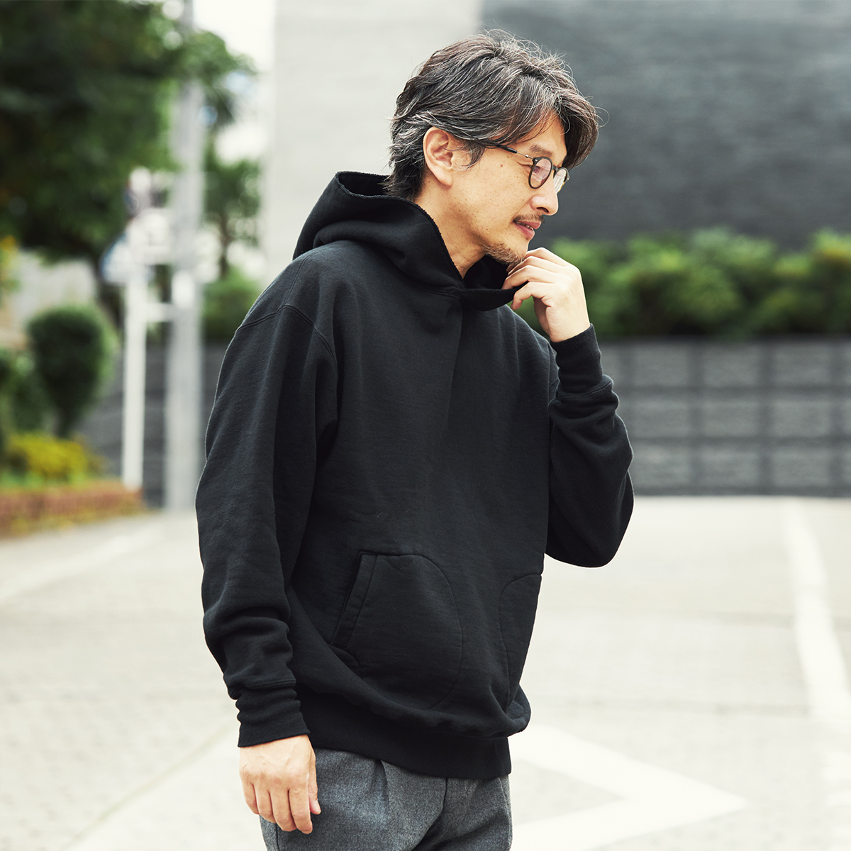 ファンにはたまらない一枚。現代の染色技術で生まれた新色「ブラック」をMade in Japanで。先行予約特典付きの「サイドラインパーカ／シングル」｜A.G. Spalding & Bros