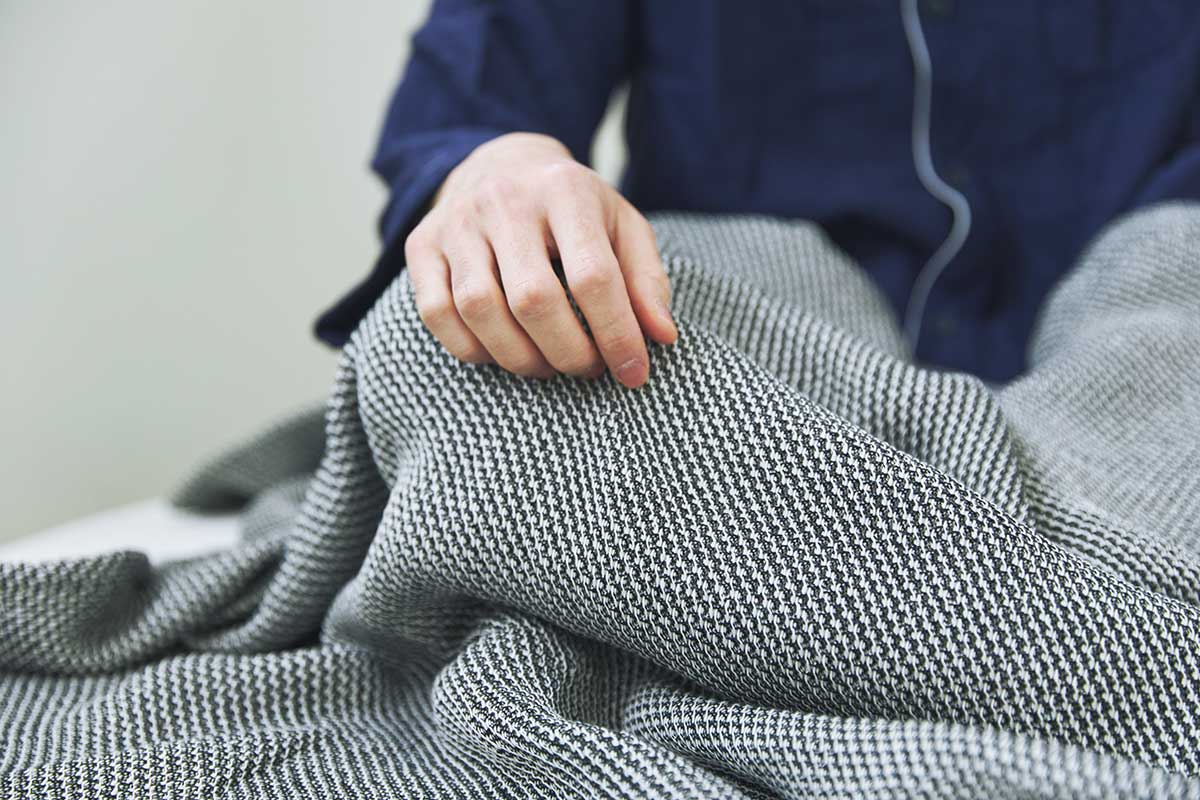 「熟睡」を追求した凹凸状のハニカム織りのハニカムケット(ワッフルケット)