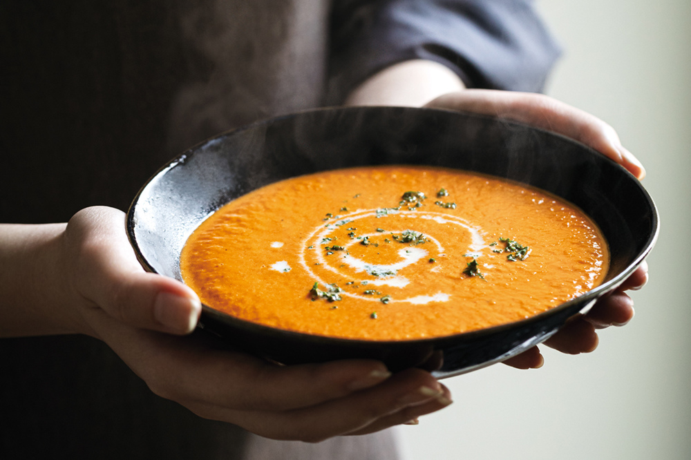 食材を入れるだけ、あとは自動でほったらかしで1品完成。1回で2〜4人分のスープが作れます。|『récolte(レコルト)』の自動調理ポット