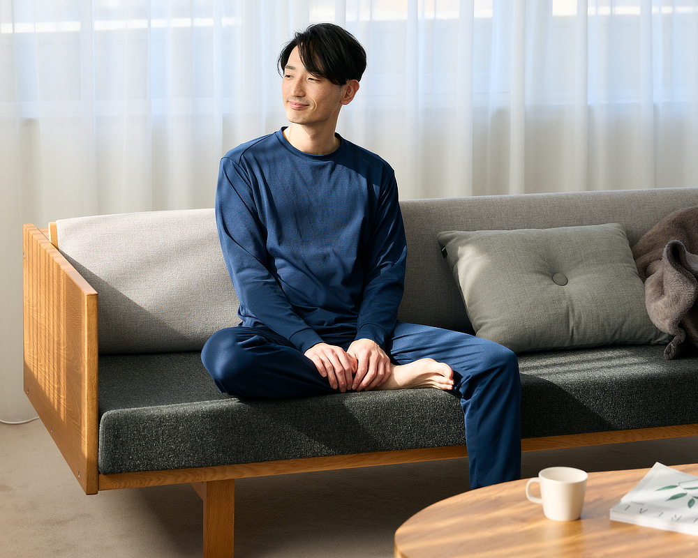 着るだけで、血行促進。着るだけでお疲れボディを修復してくれる、休養専用ウエアです。｜寝ている間に、疲れ・むくみ・コリを改善。一般医療機器『VENEX（ヴェネクス）』のリカバリーウエア
