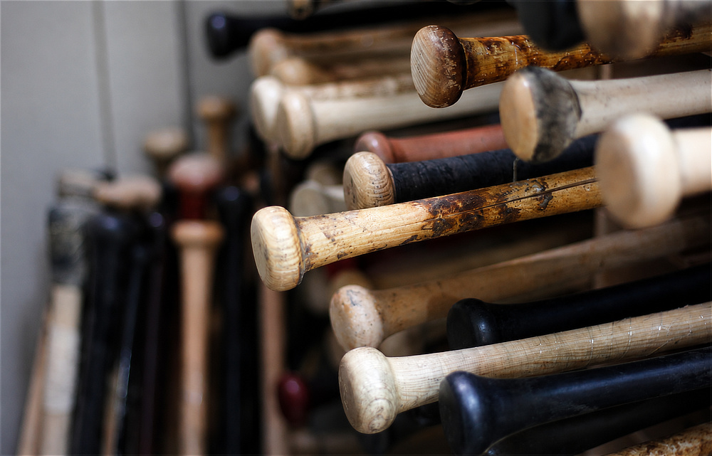 折れたバットからつくった、プロ野球12球団公認のお箸「かっとばし!!」｜福井県小浜市で大正十年創業の箸メーカー『兵左衛門（ひょうざえもん）』