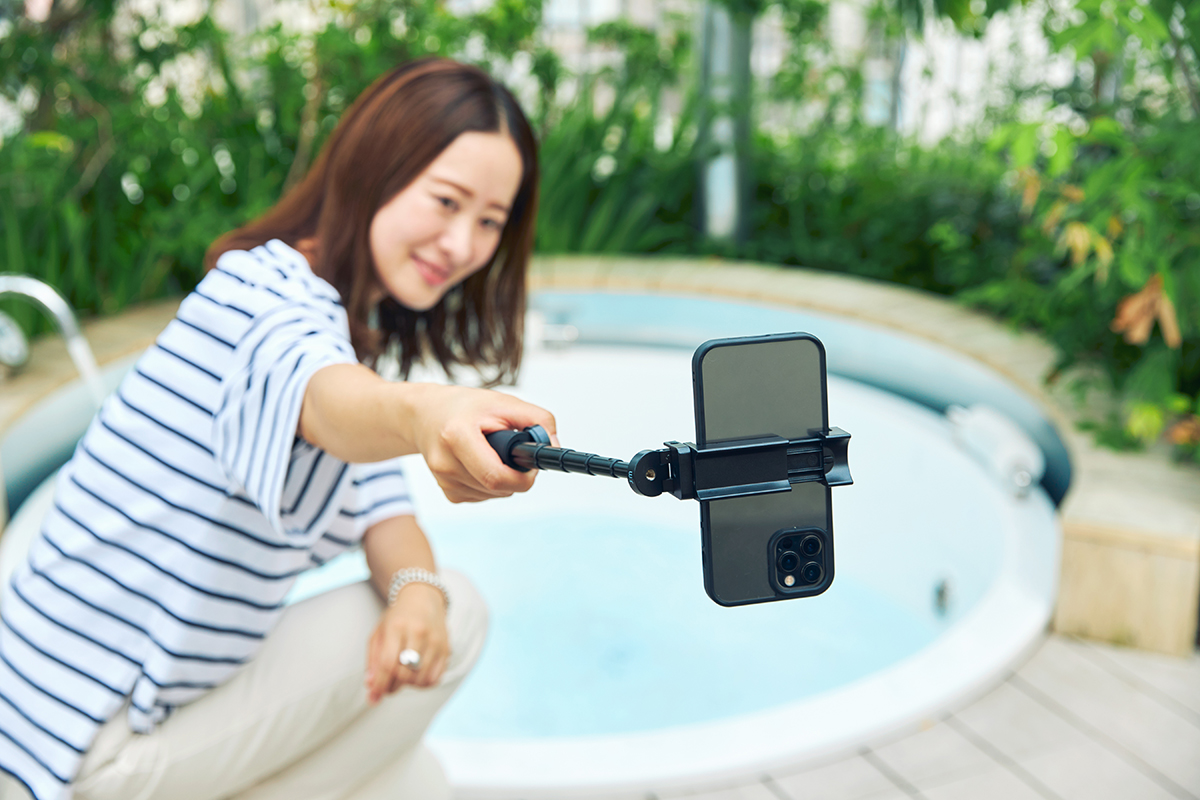 どの撮影モードも安定していて使いやすく、いろんなカメラアプリがそのまま使える｜一眼レフのような安定感、自撮り棒にもなる。マルチに使える、スマホスタンド・多機能グリップ｜ShutterGrip 2（シャッターグリップ ツー）