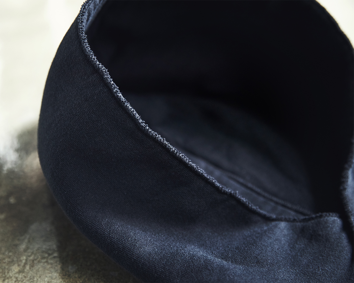 スポルディング社の名作から、現存していない「ブラック」をMade in Japanで「サイドラインパーカ／シングル」｜A.G. Spalding & Bros
