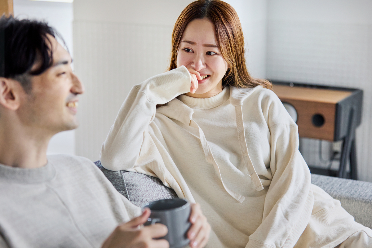 稀少な「カラードコットン」を、無漂白・無染色で編み立てた、世界で初めての部屋着。普段着にも外出着にも。エシカルなオーガニックコットンの「大人の部屋着」｜MONOEARTH（モノアース）