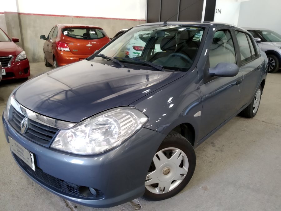 Renault symbol 2010