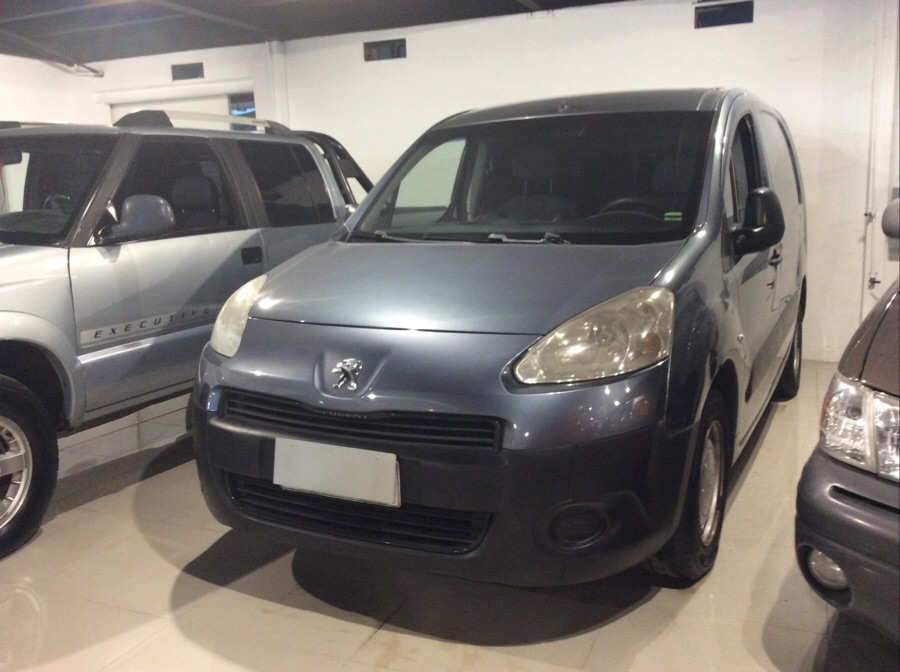 Peugeot partner b9