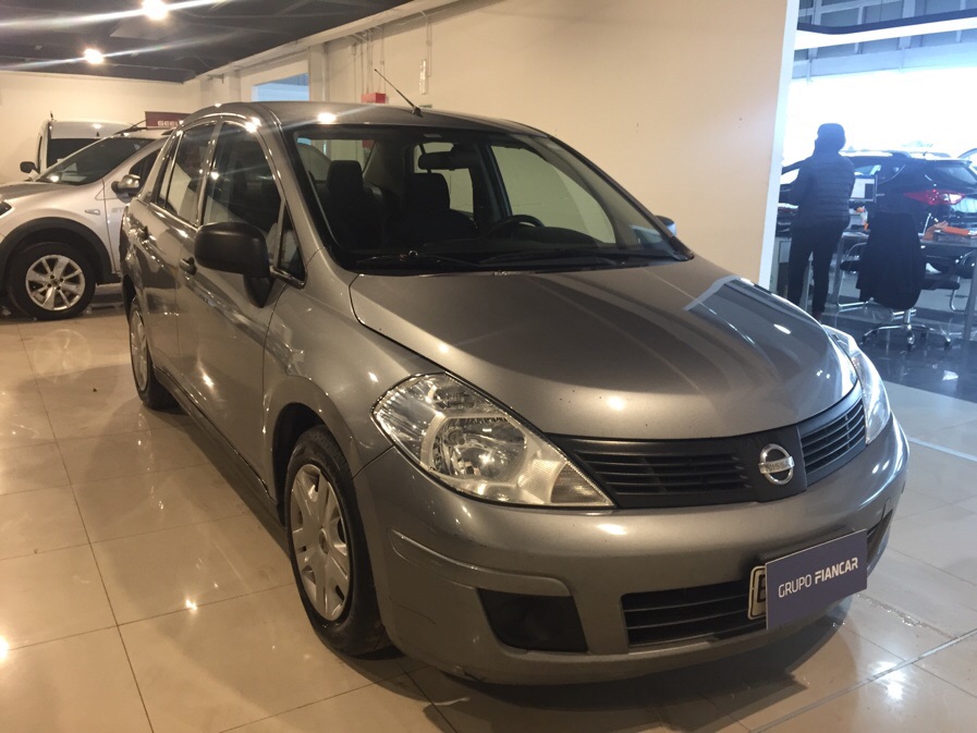 Nissan tiida 2016