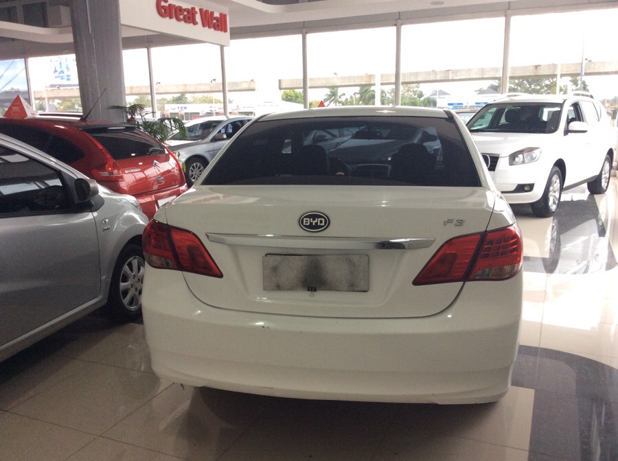 Byd f3 седан