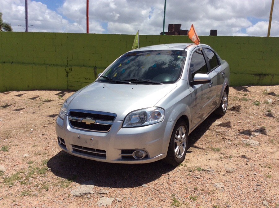 Chevrolet aveo 2010 год