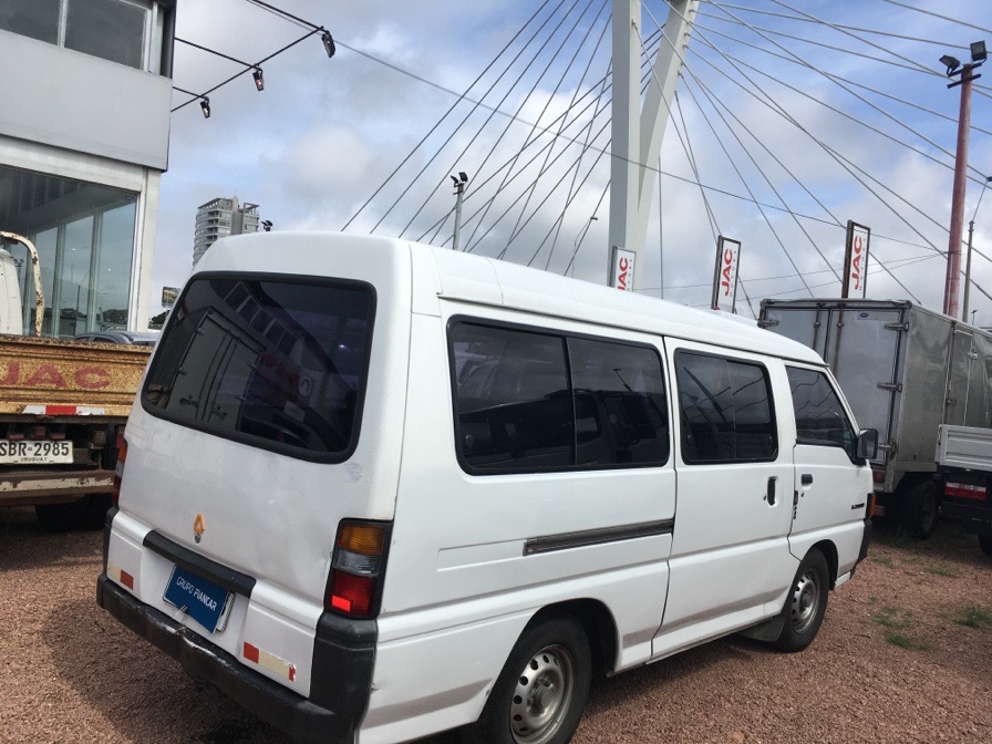 Микроавтобус мицубиси l300