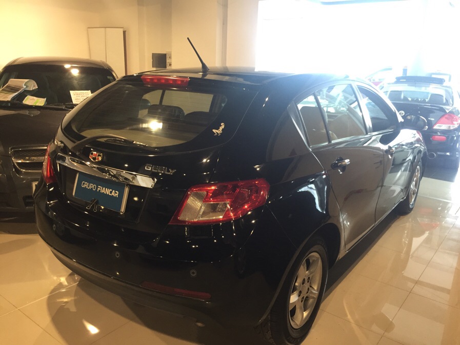 Geely emgrand 2012