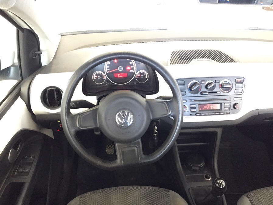 Volkswagen Up 2016 USD 11,900 Shopping de Usados