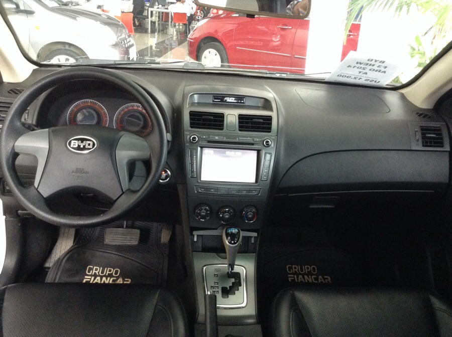 Byd f3 салон