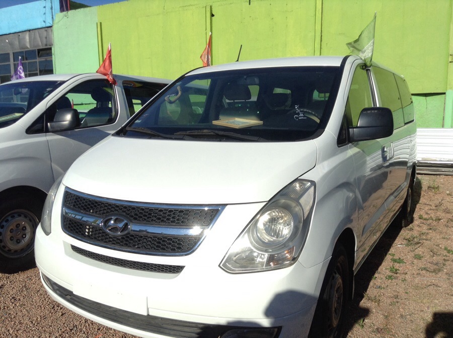 Hyundai h1 2011