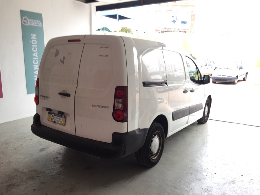 Peugeot partner b9