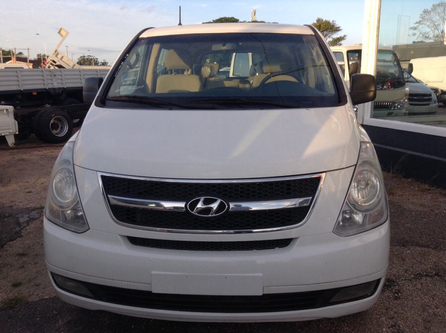 Hyundai h1 2011