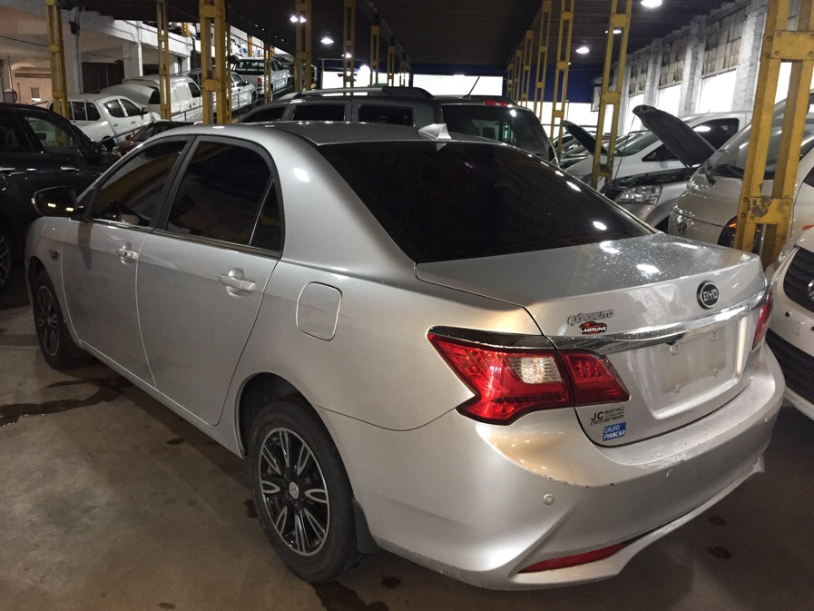 Byd f3 4g18