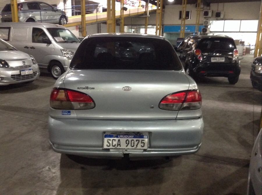 Кия авелла 1998