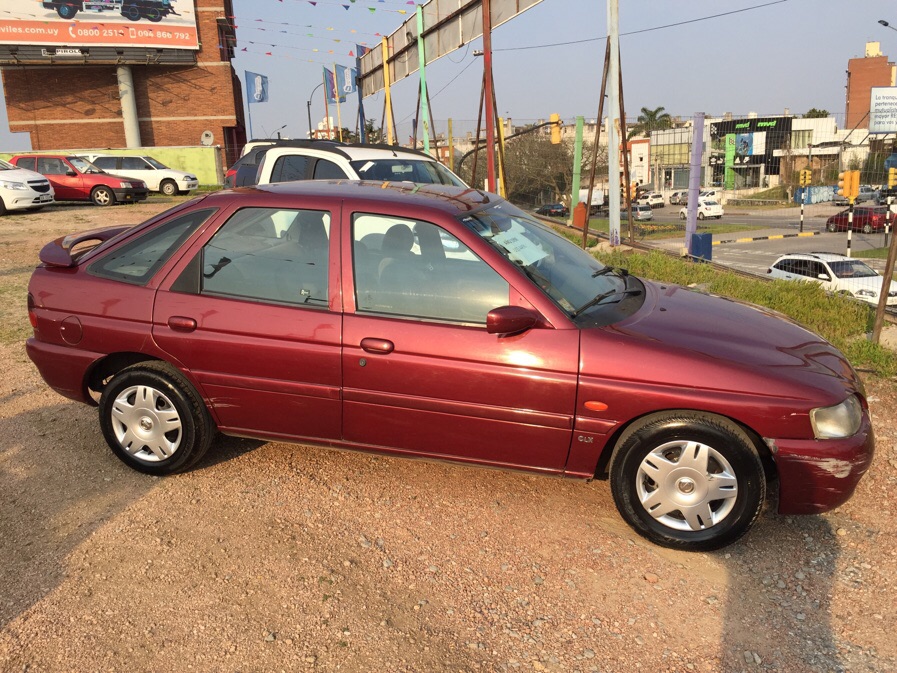 Ford escort 98