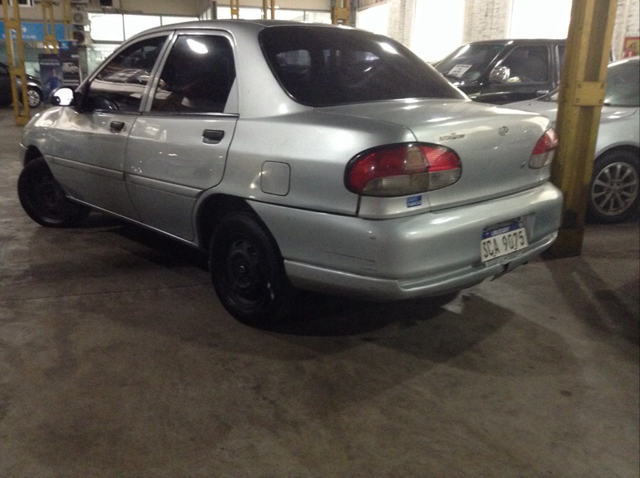 Кия авелла 1998
