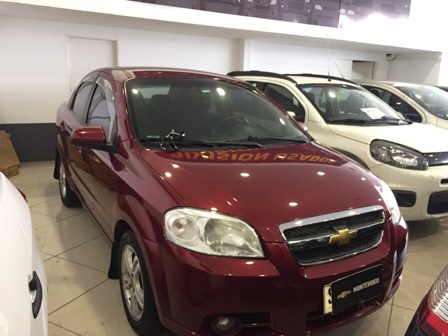Chevrolet aveo 2010 год