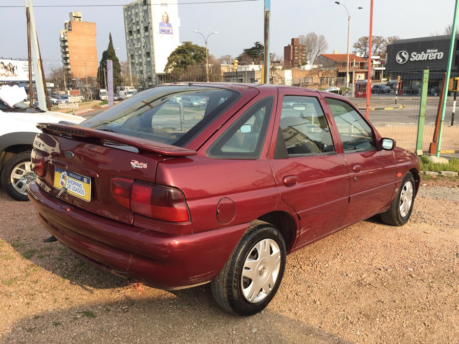 Ford escort lx