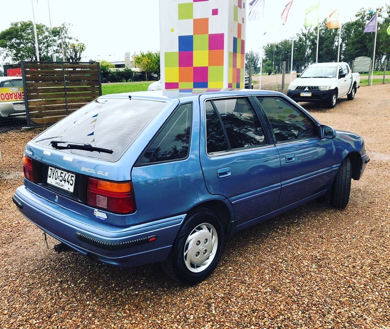 Hyundai excel салон