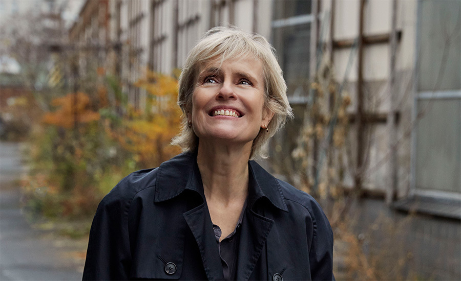 Portman's 'Dolomites, pale mountains' premiere performance and recording 