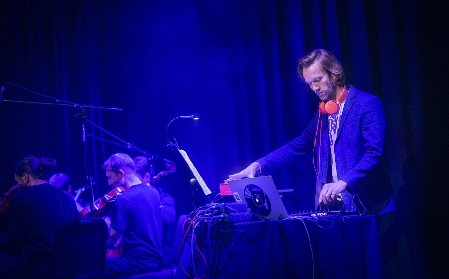 Gabriel Prokofiev signs to Chester Music