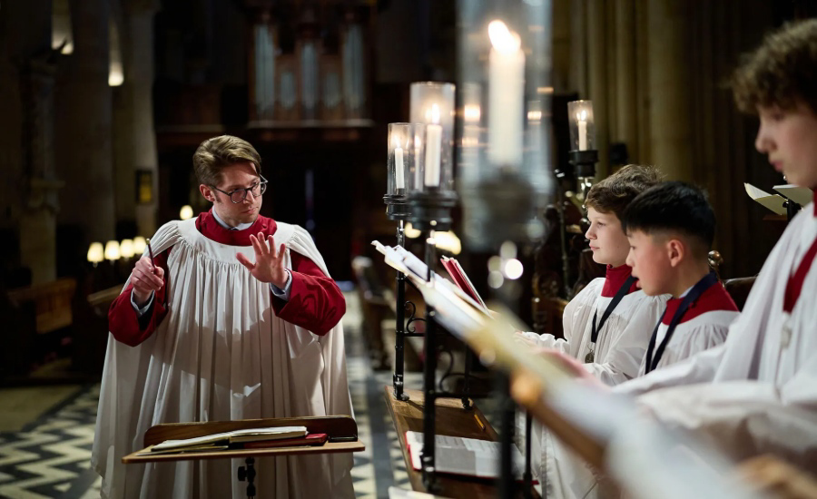Muhly's "The Shadow of the Sun" premieres in Oxford 