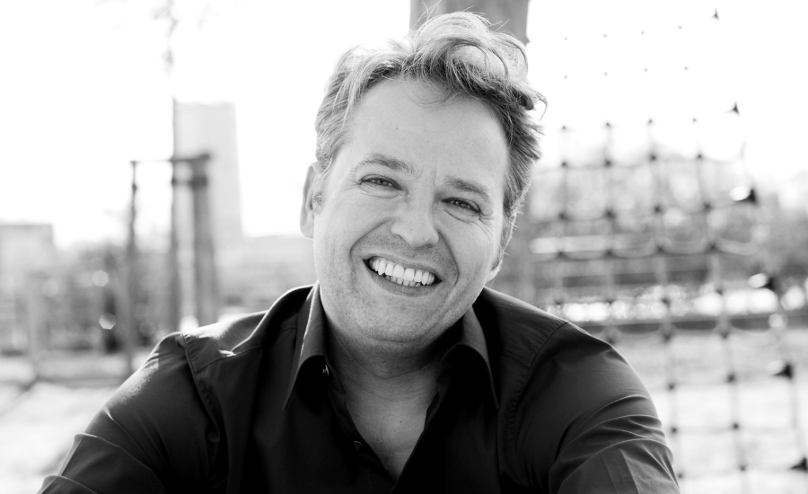 “Vor uns liegen wunderbare Tage” by Arnulf Herrmann premieres in France