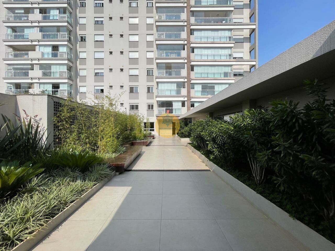 Apartamento Padrão para Venda - Vila Ipojuca