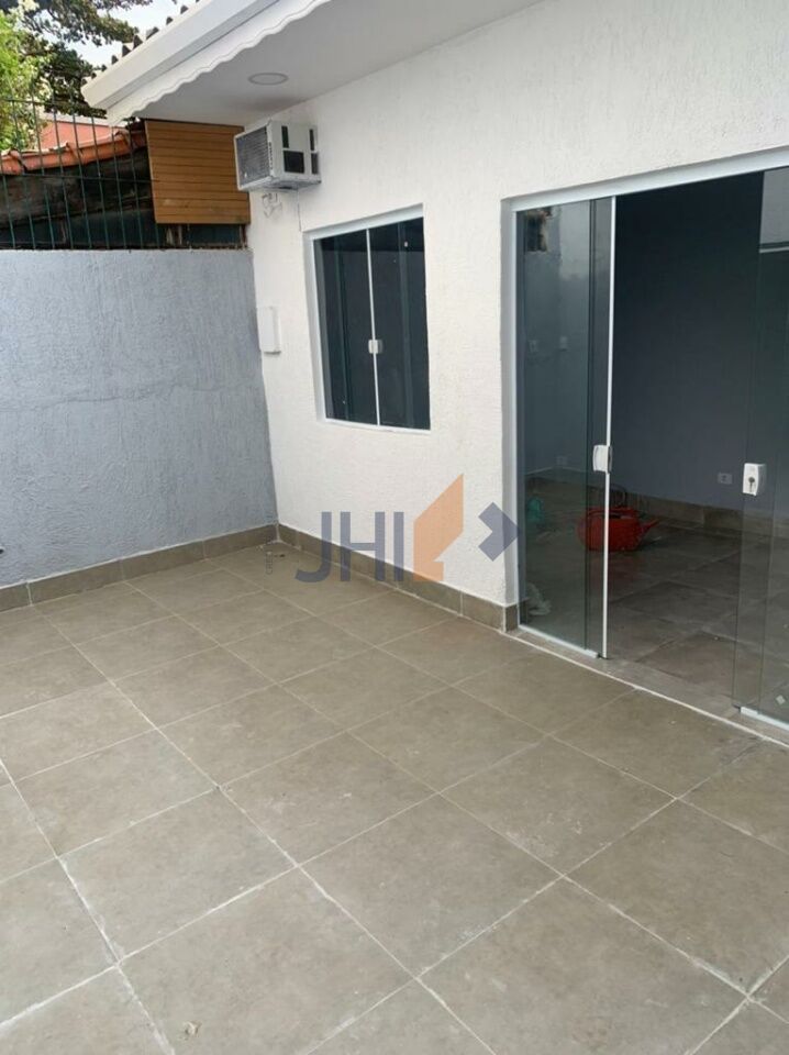 Casa Assobradada para Locação - Vila Cordeiro