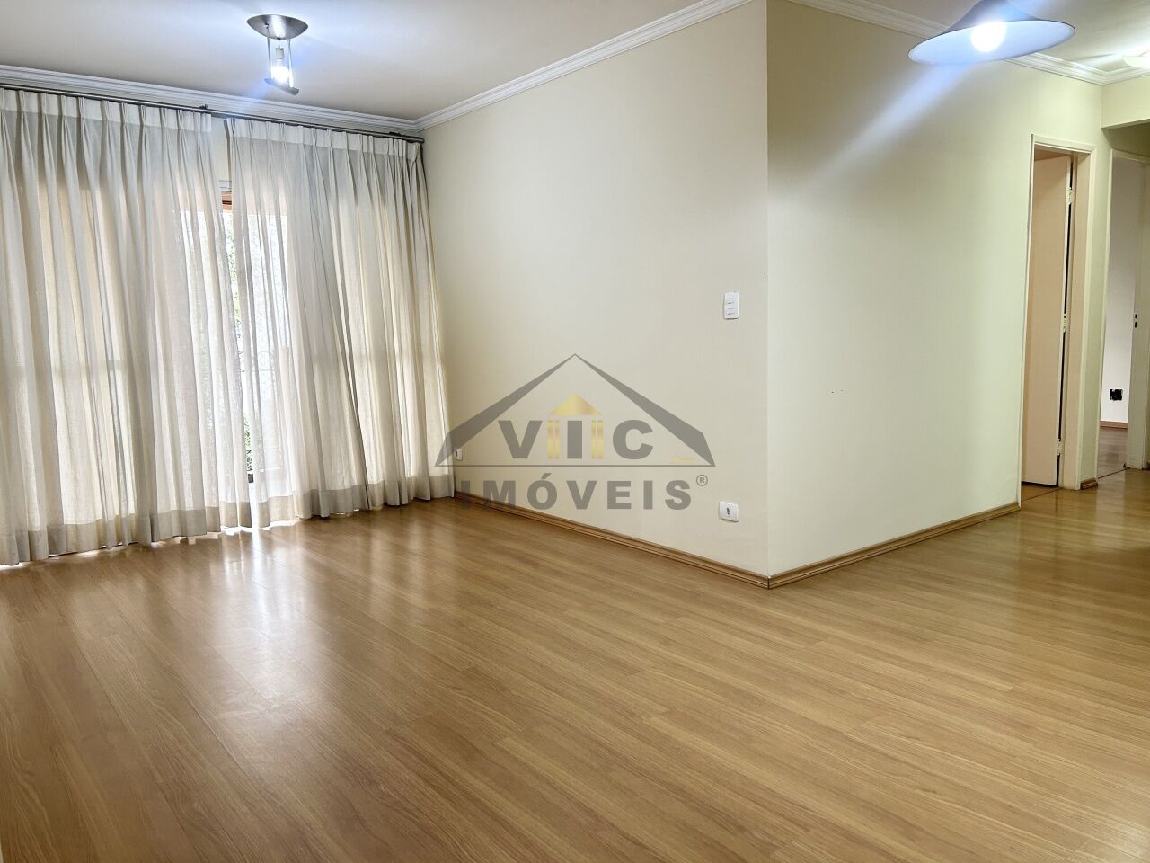 Apartamento para Locação - Santa Teresinha