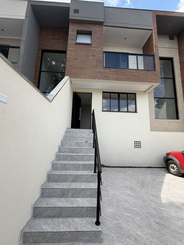 Sobrado para Venda - Jardim Vila Galvão