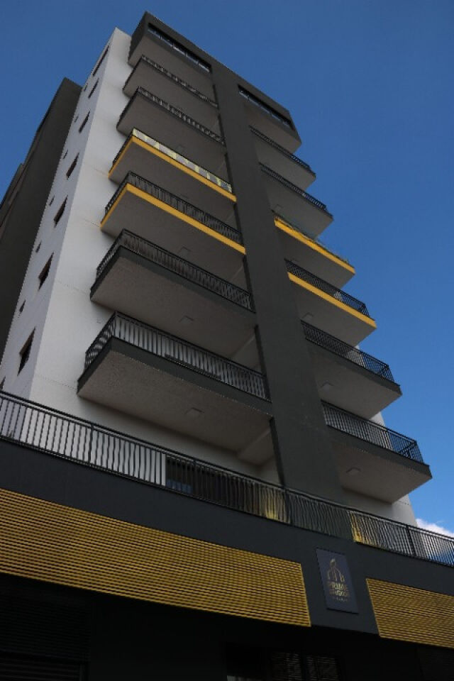 Apartamento para Venda - Vila Galvão