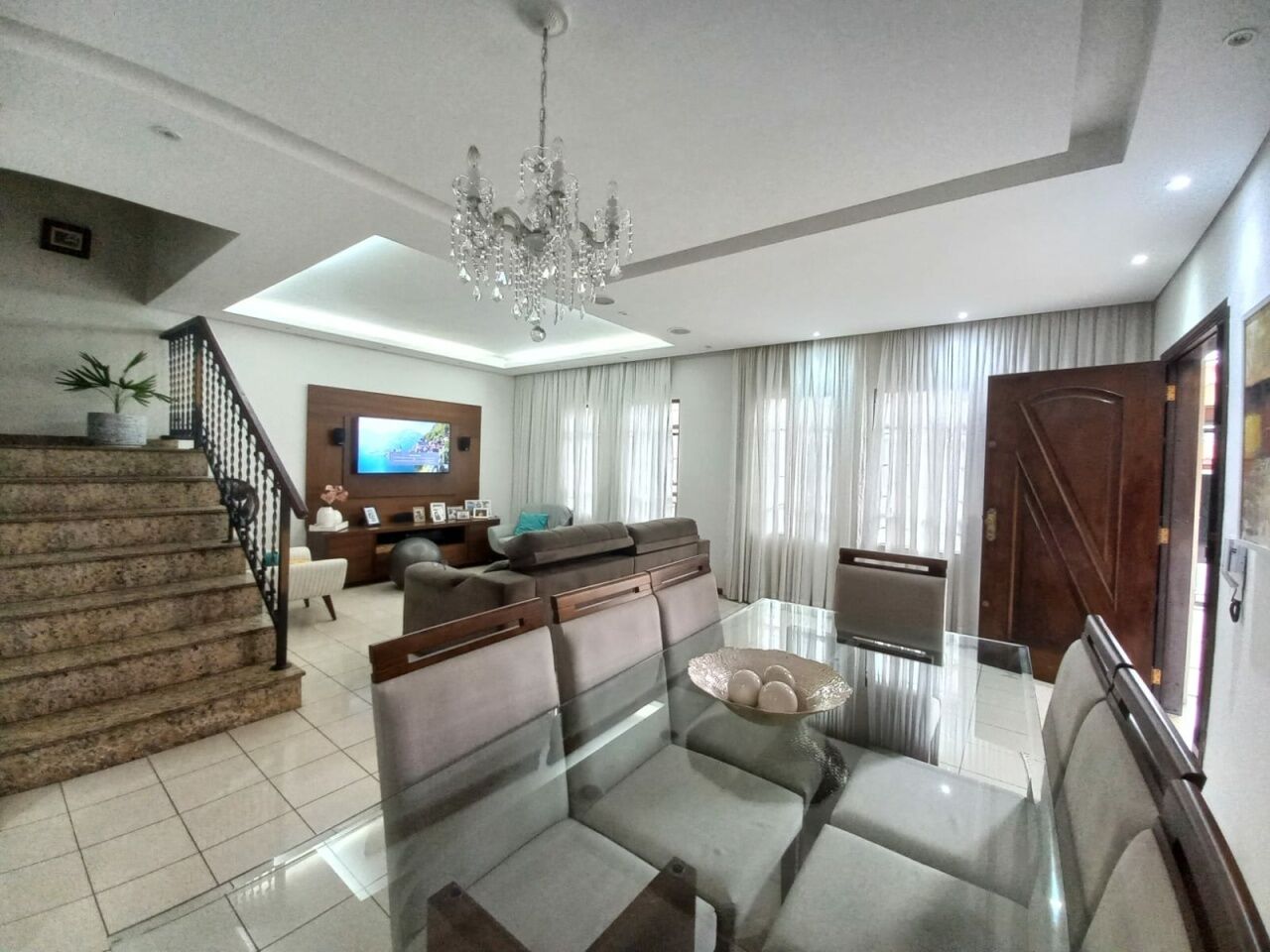 Sobrado para Venda - Parque Renato Maia