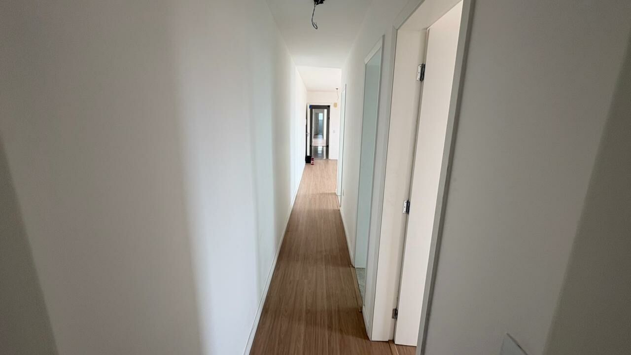 Apartamento para Venda - Vila Galvão