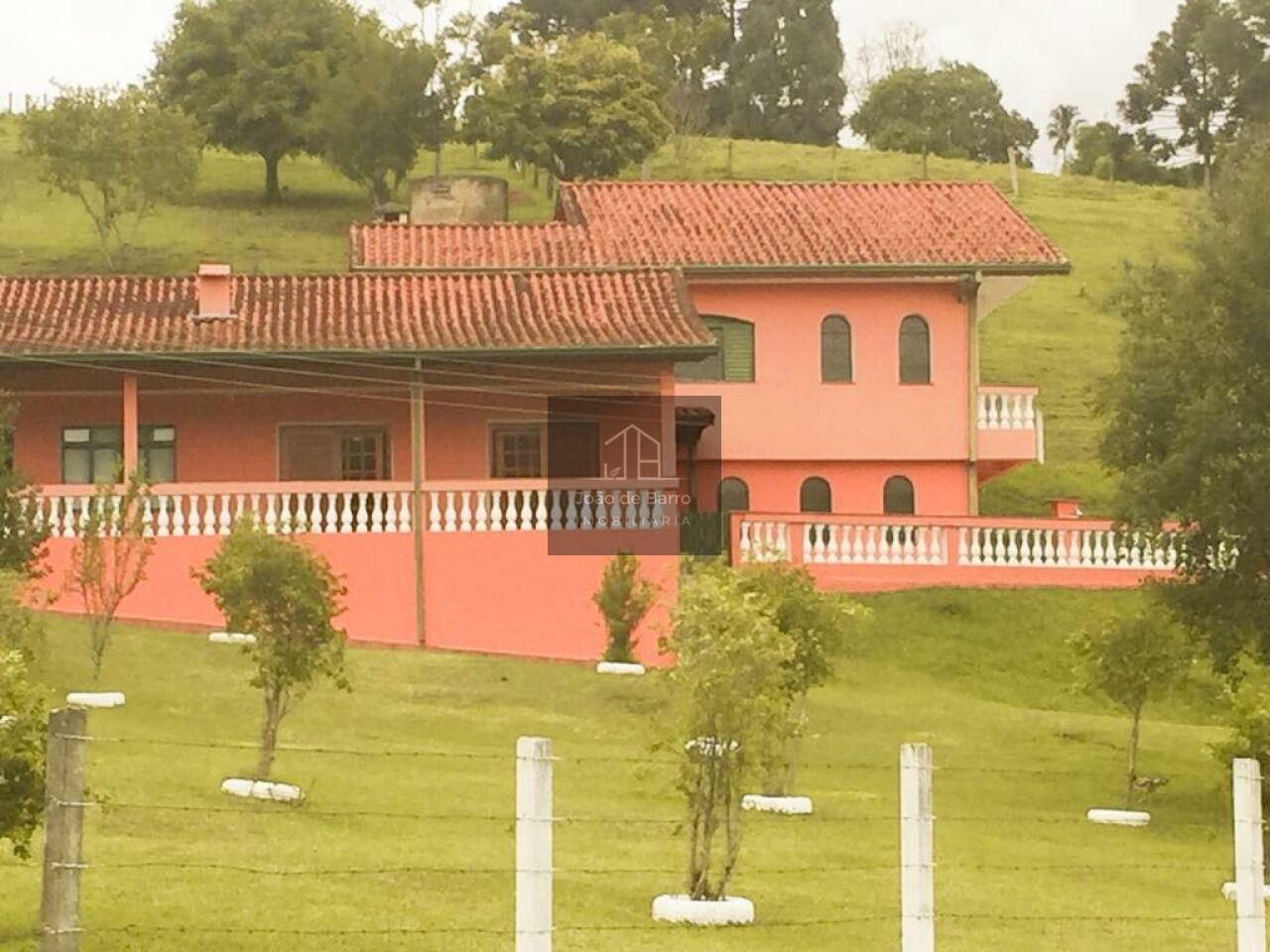 Sítio para Venda - Pessegueiros