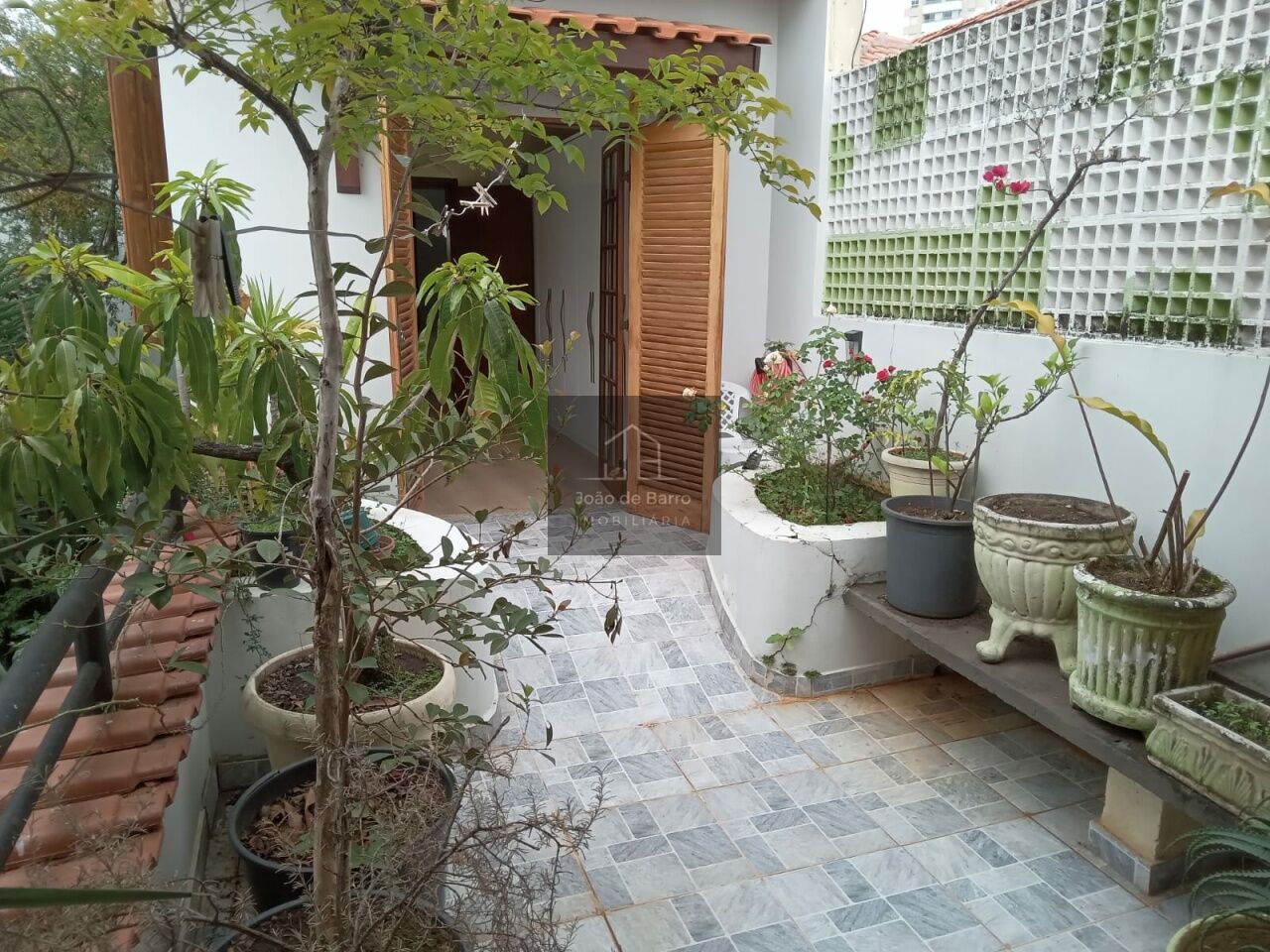 Casa Assobradada para Venda - Conjunto Residencial Morada do Sol