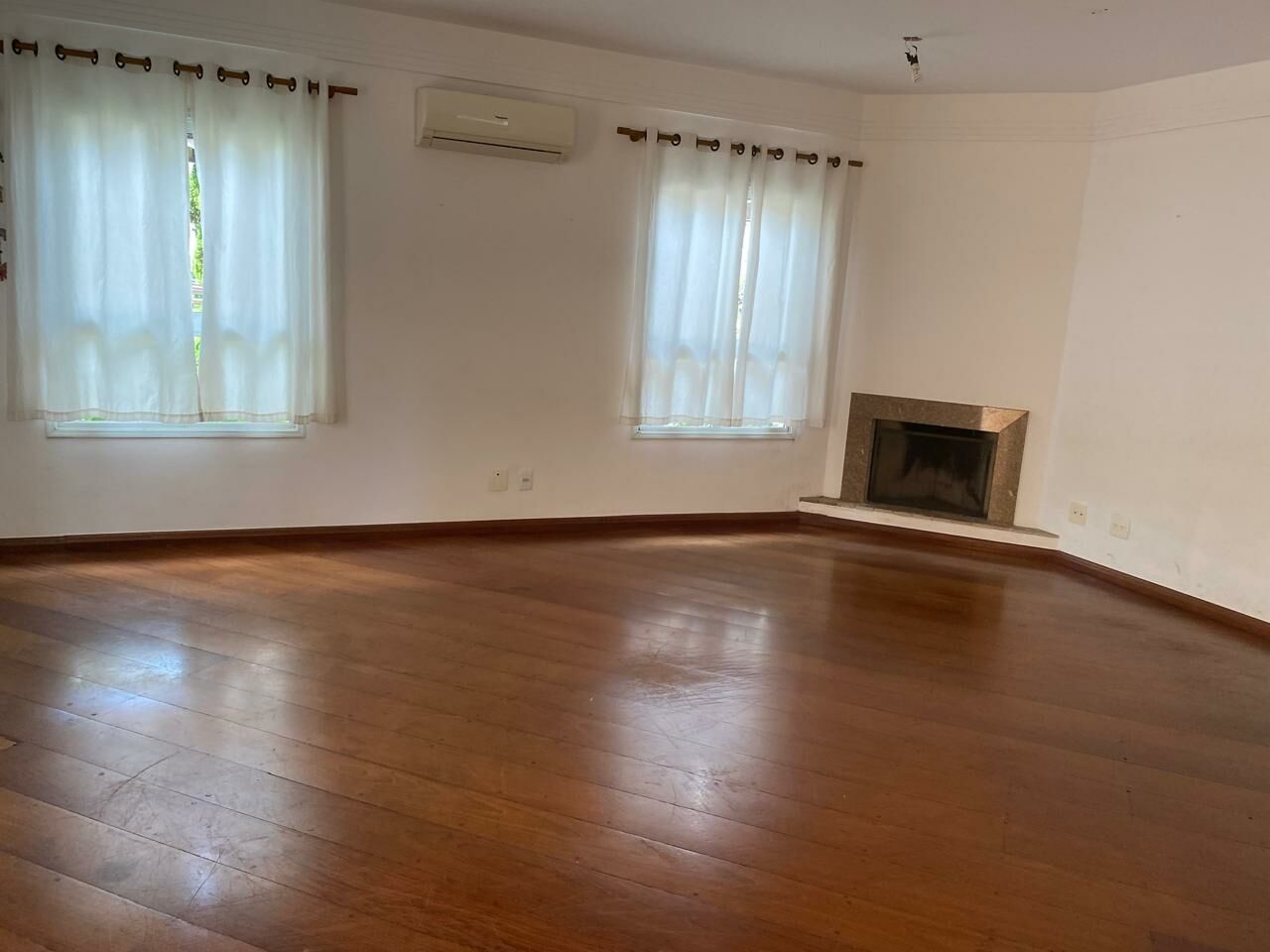 MAIRARÊ CONDOMINIO CLUBE 3 DORMS 2 VAGAS FL43