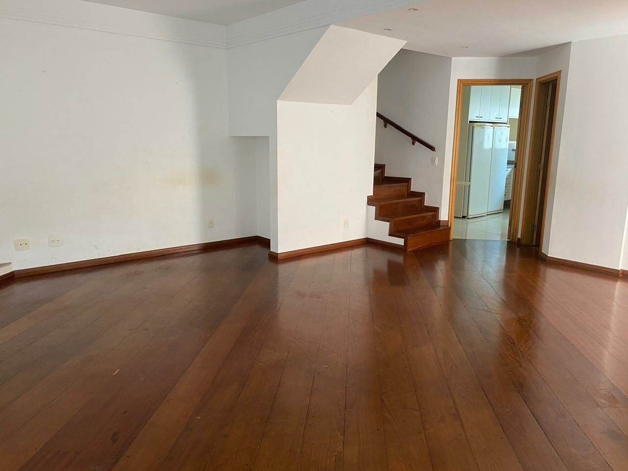 MAIRARÊ CONDOMINIO CLUBE 3 DORMS 2 VAGAS FL43