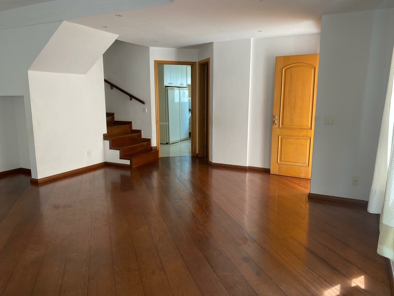 MAIRARÊ CONDOMINIO CLUBE 3 DORMS 2 VAGAS FL43