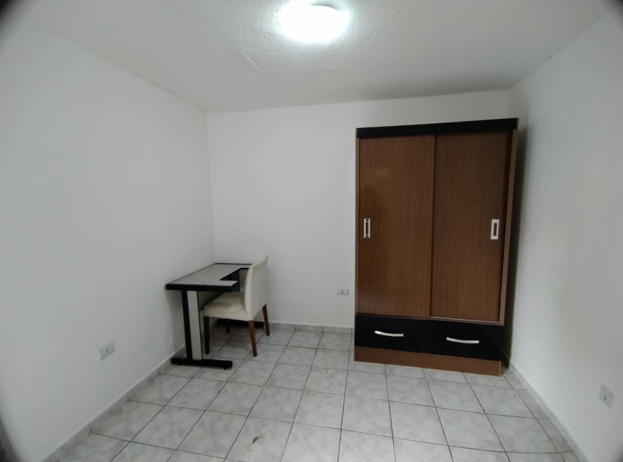 Sobrado 100m² 3 quartos 1 suíte 2 vagas FL15