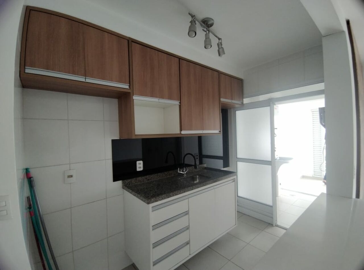 Sobrado 100m² 3 quartos 1 suíte 2 vagas FL15