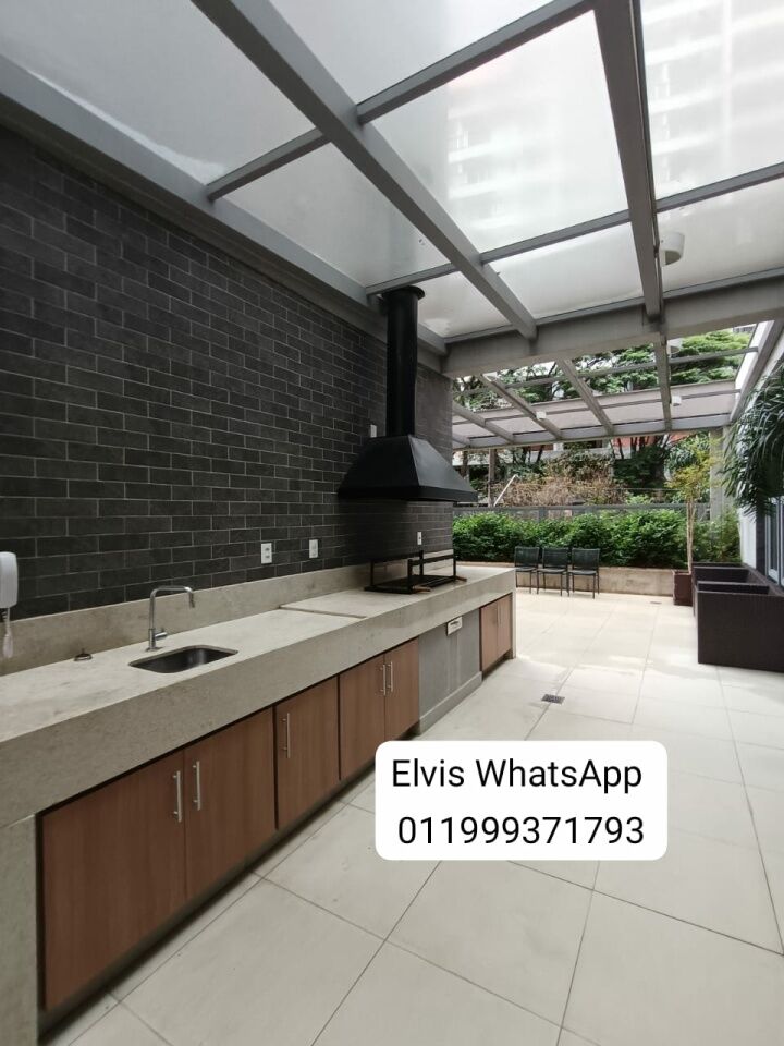 SOBRADO 3 SUITES   4 VAGAS PROX COMERCIOS E CONDUÇÕES FL37