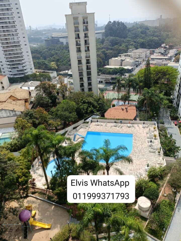 Sobrado 263m2 6 quartos 3 banheiros 6 vagas FL15