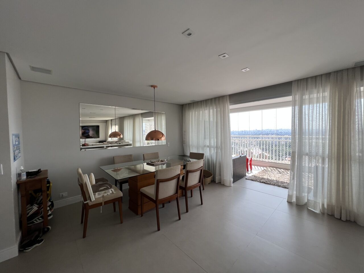 Sobrado 263m2 6 quartos 3 banheiros 6 vagas FL15