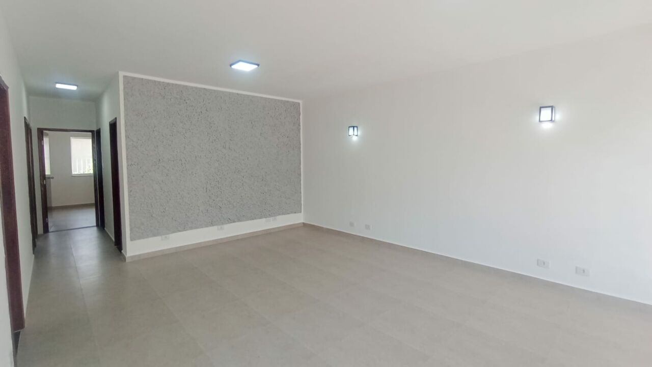 Sobrado 130m² 3 quartos 1 suite 4 vagas FL15